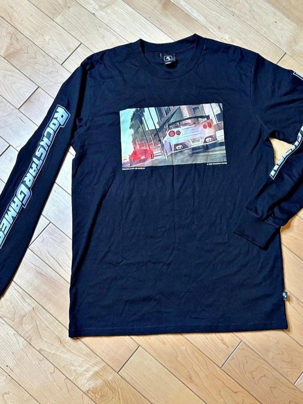 Rockstar Games Midnight Club Los Angeles Long Sleeve Graphic Tee in Black Size